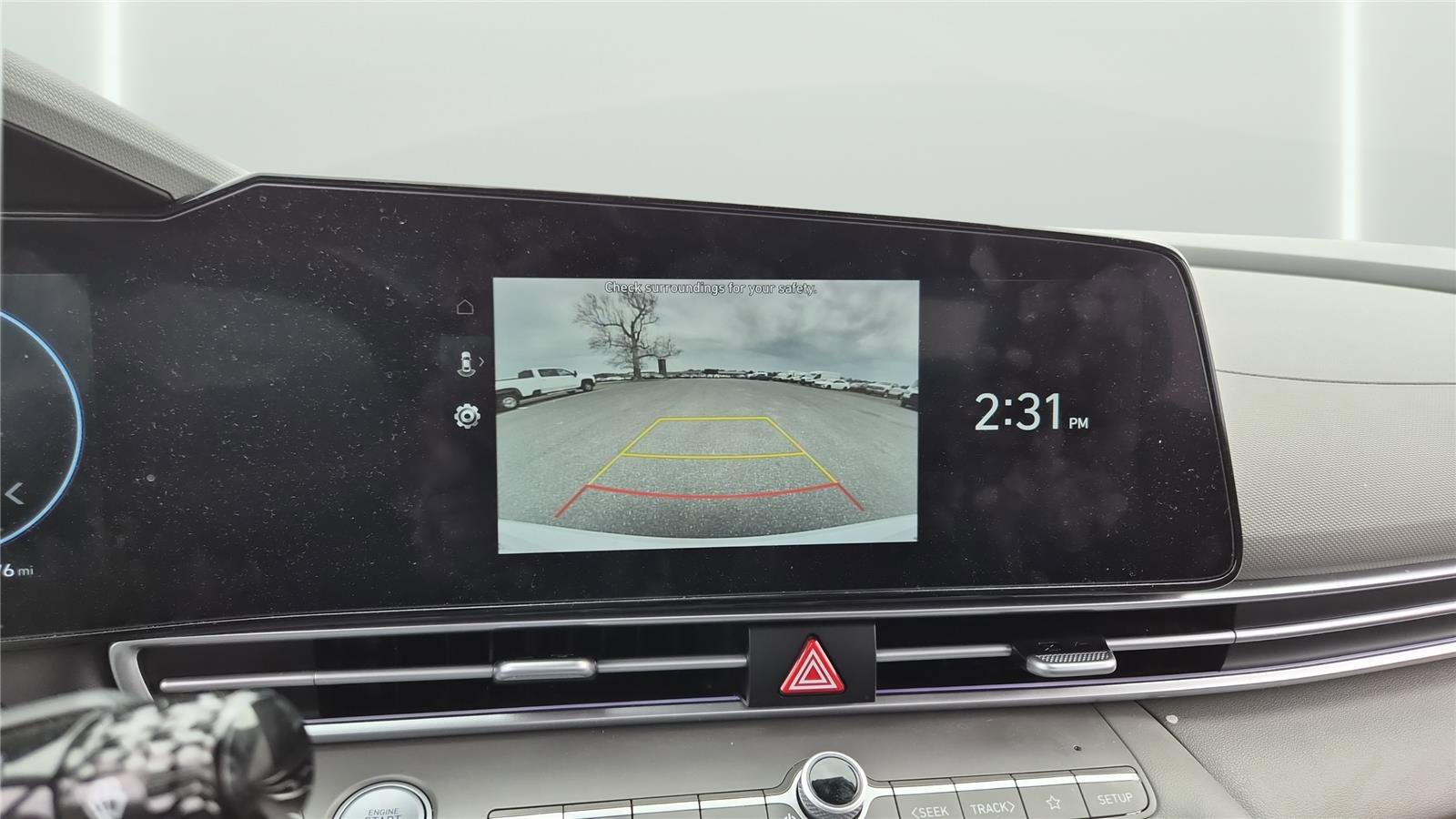 Used 2024 Hyundai Elantra SEL FWD image 19