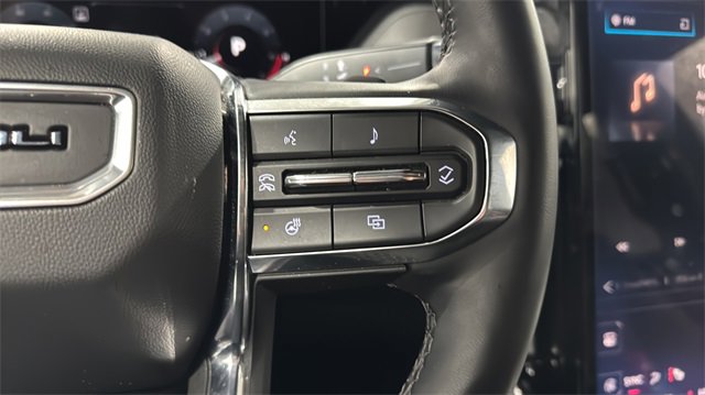 Used 2025 GMC Yukon XL Denali image 19