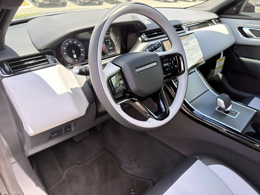 New 2026 Land Rover Range Rover Velar S AWD/4WD image 20
