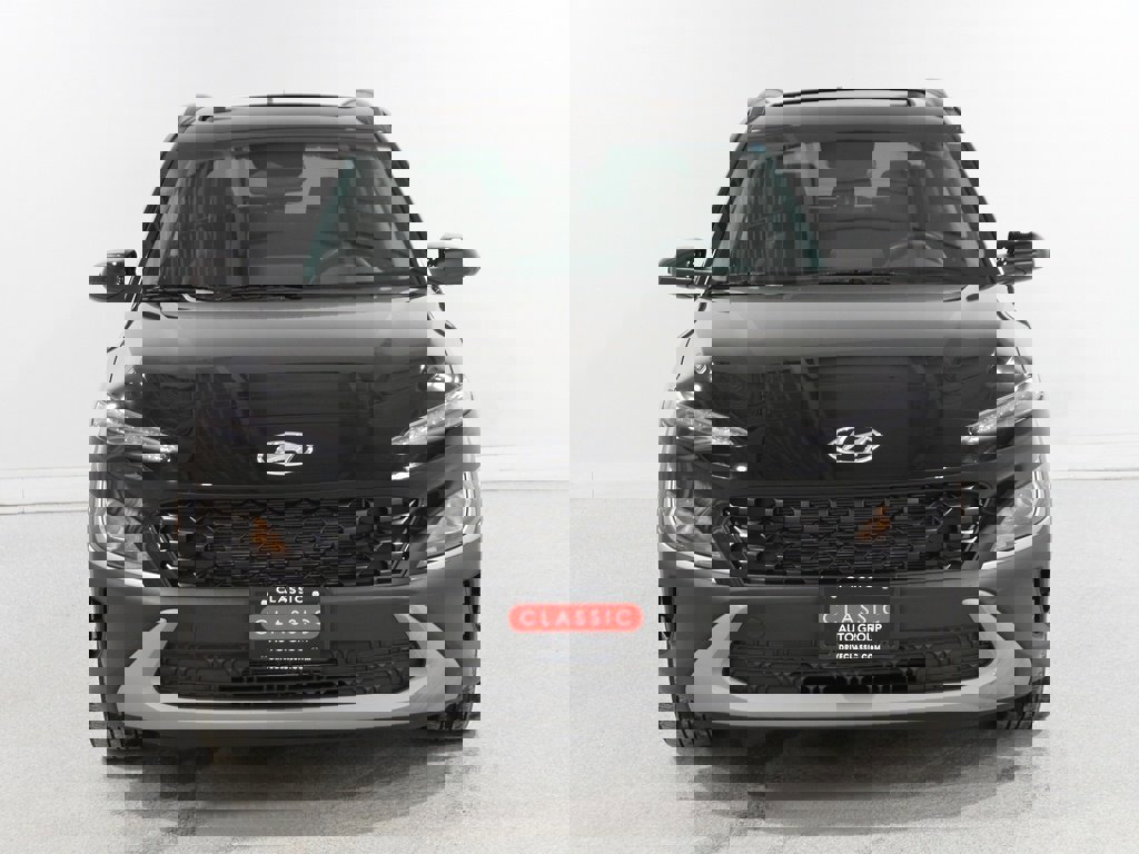 Certified 2023 Hyundai Kona SEL w/ Convenience Package image 2