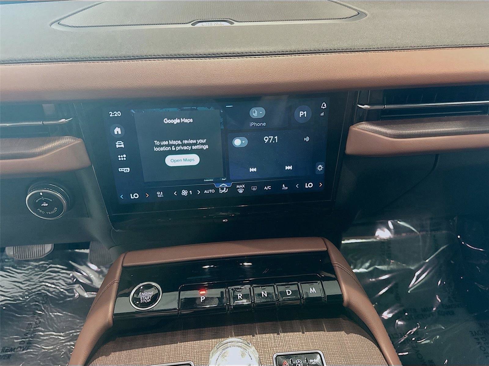 Used 2025 Lincoln Navigator Reserve AWD/4WD image 9