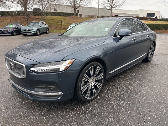 Used 2022 Volvo S90 B6 Inscription image 1