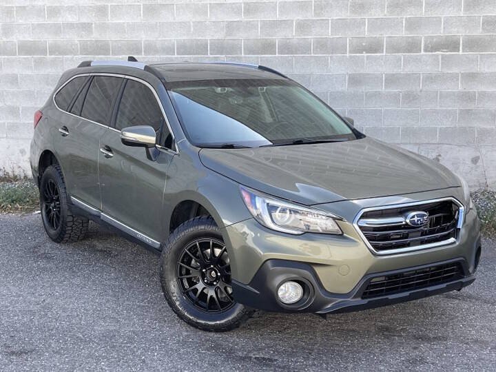 Used 2019 Subaru Outback 3.6R Touring w/ Popular Package #3A AWD/4WD image 2