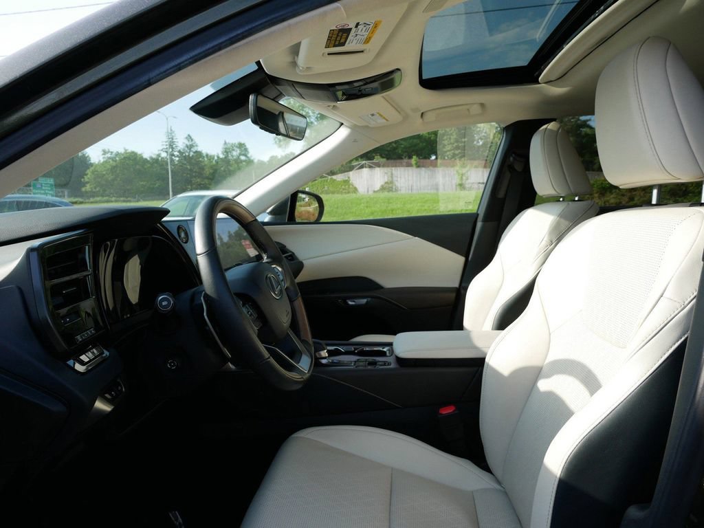 Used 2023 Lexus RX 350 Premium Plus w/ Accessory Package (Z1) AWD/4WD image 9