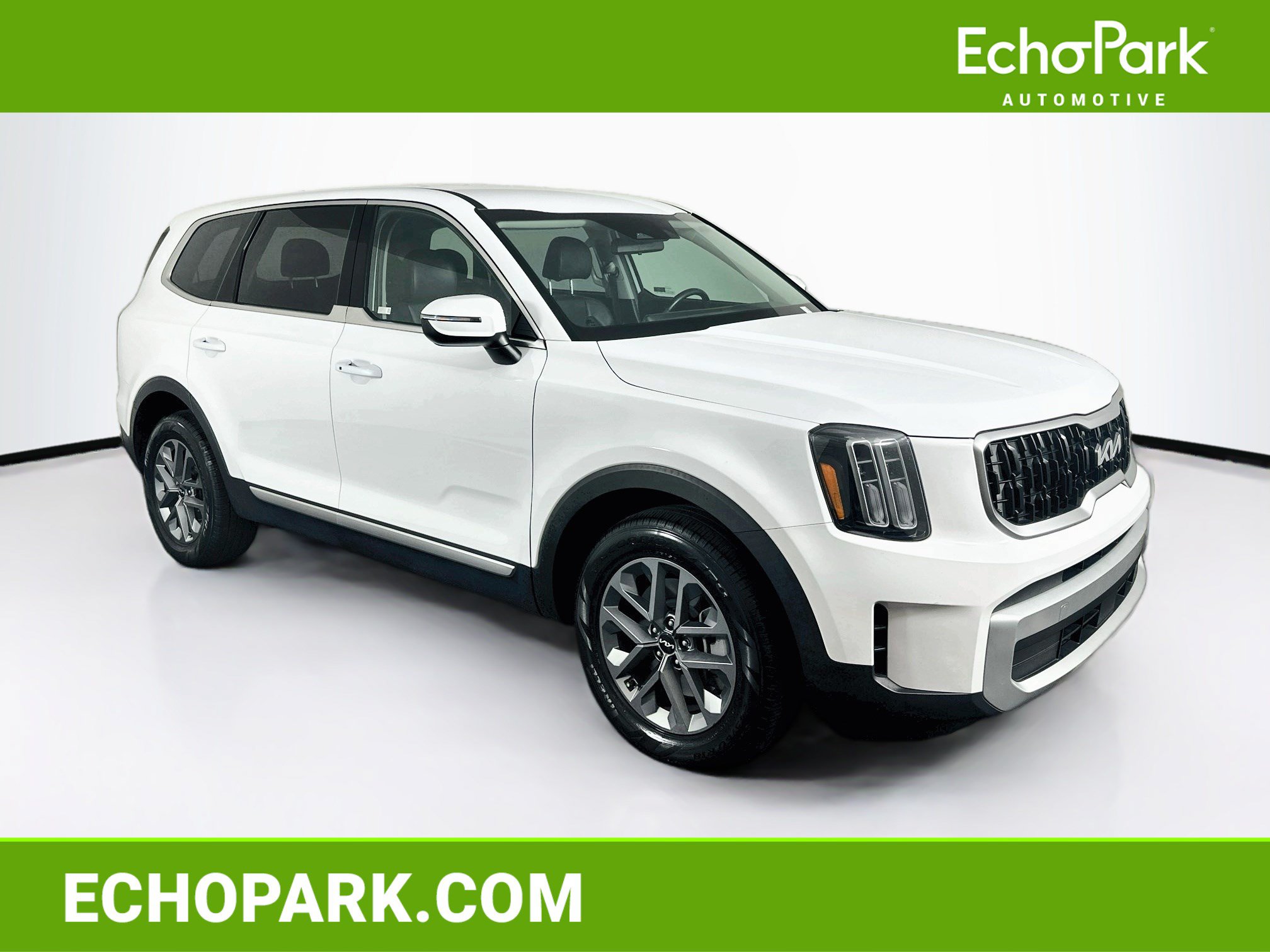 Used 2024 Kia Telluride LX FWD image 1