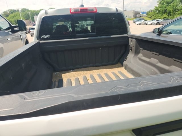 Used 2024 Chevrolet Colorado LT w/ LT Convenience Package RWD image 8