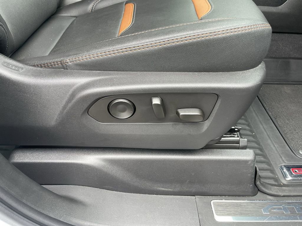 Used 2024 GMC Sierra 2500 AT4 w/ AT4 Preferred Package image 33