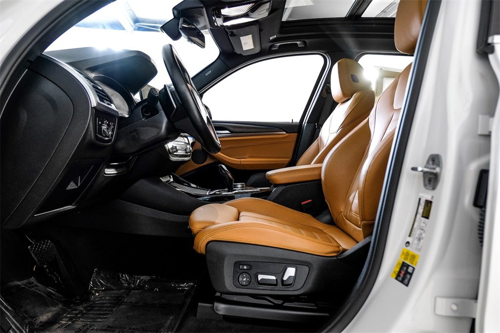 Used 2021 BMW X3 xDrive30e w/ Premium Package image 4