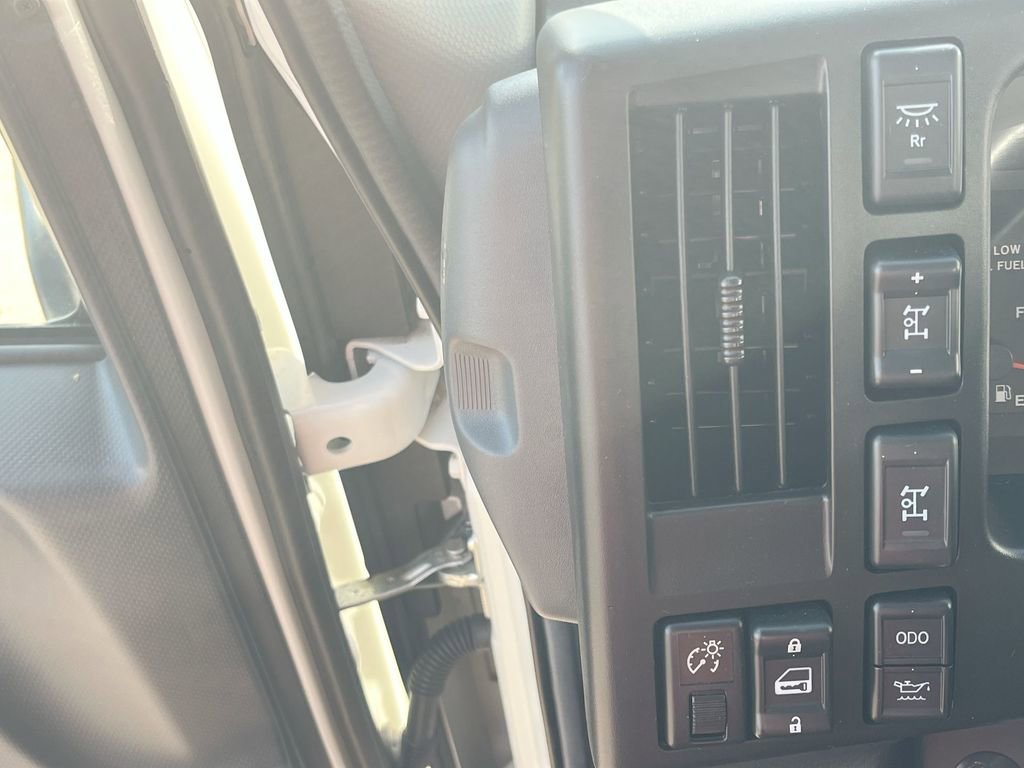 Used 2024 Chevrolet Low Cab Forward 5500XD image 25