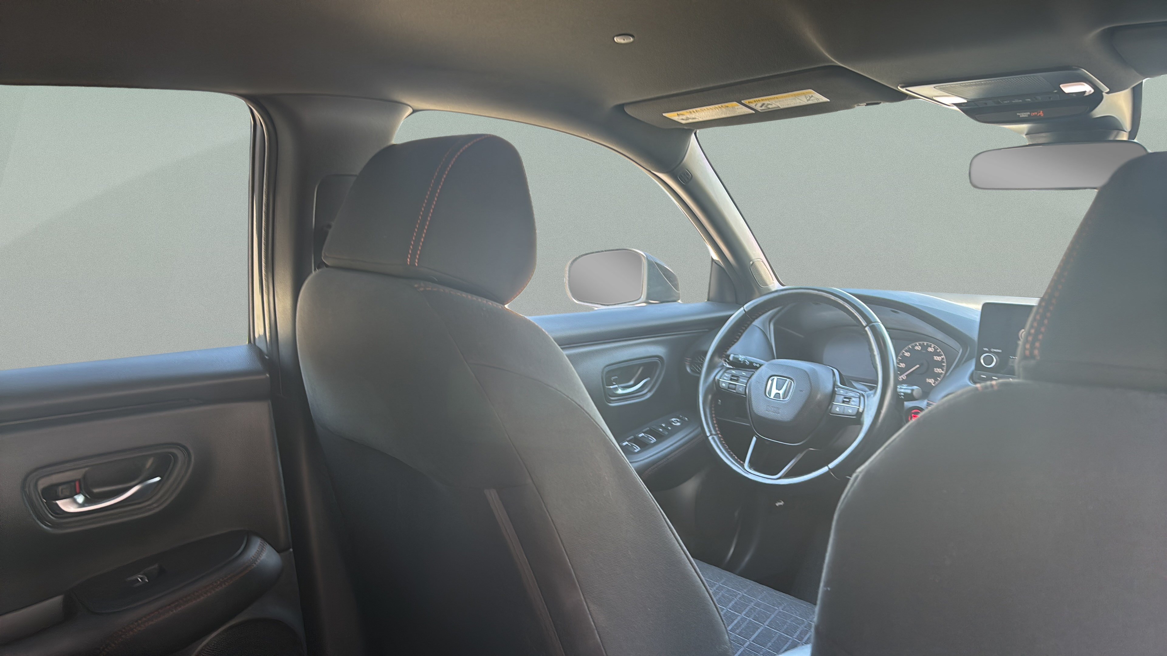 Used 2025 Honda HR-V Sport image 27