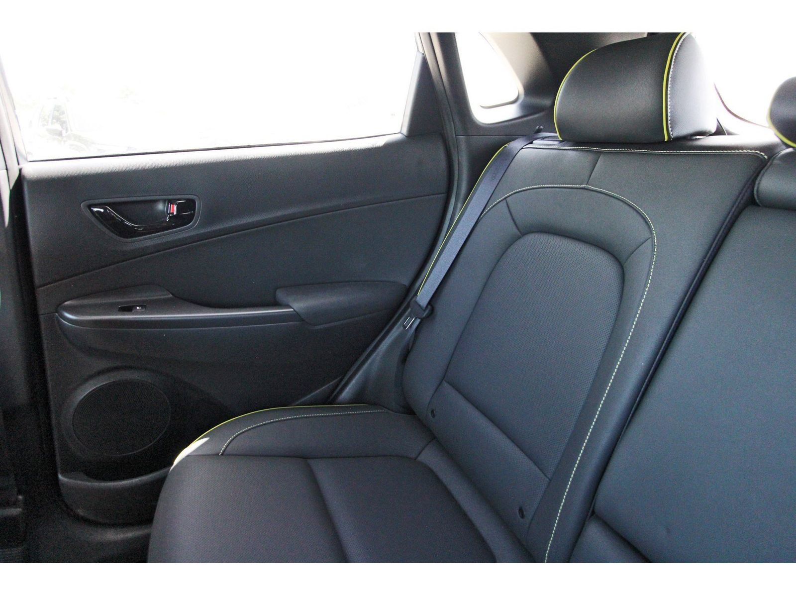 Used 2018 Hyundai Kona Ultimate FWD image 12
