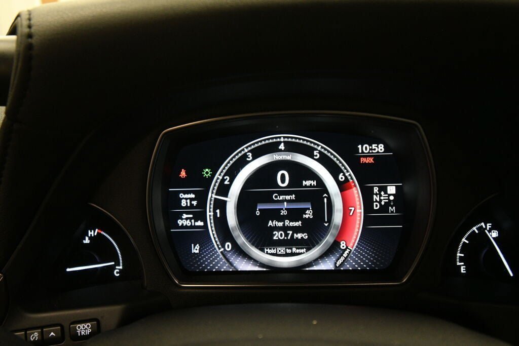 Used 2023 Lexus LS 500 AWD image 14