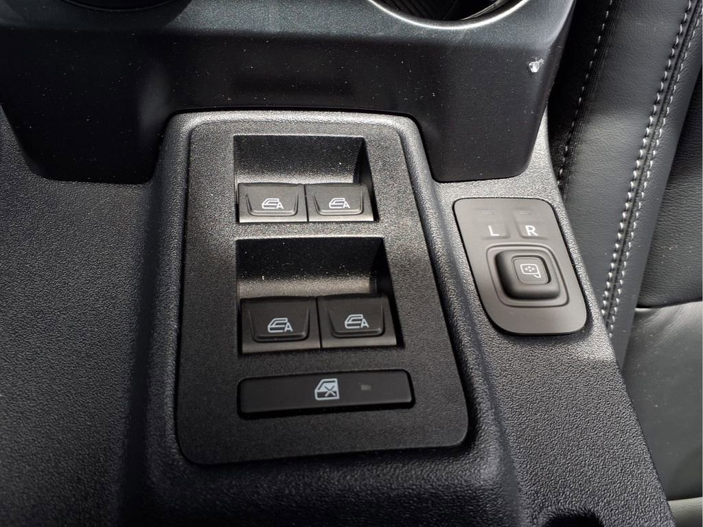 New 2026 Ford Bronco Outer Banks AWD/4WD image 11