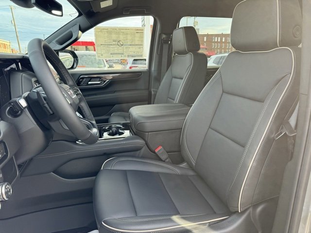 New 2026 GMC Yukon XL Elevation w/ LPO, Floor Liner Package image 13