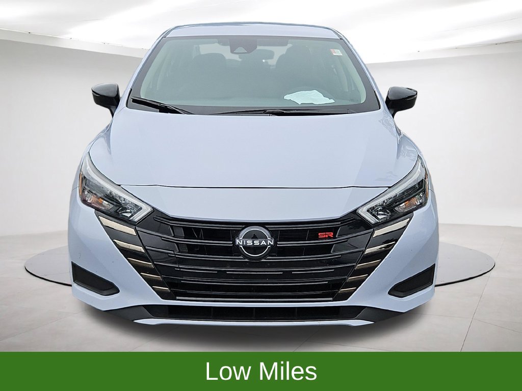 Used 2025 Nissan Versa SR FWD image 2