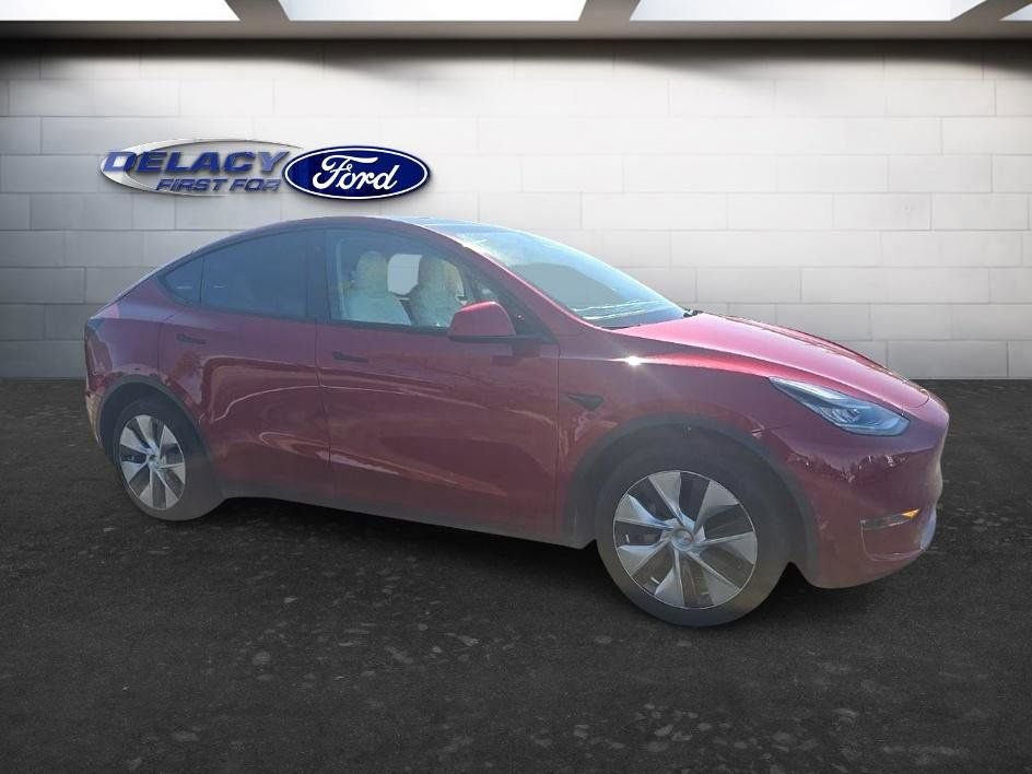Used 2022 Tesla Model Y Long Range AWD/4WD image 10