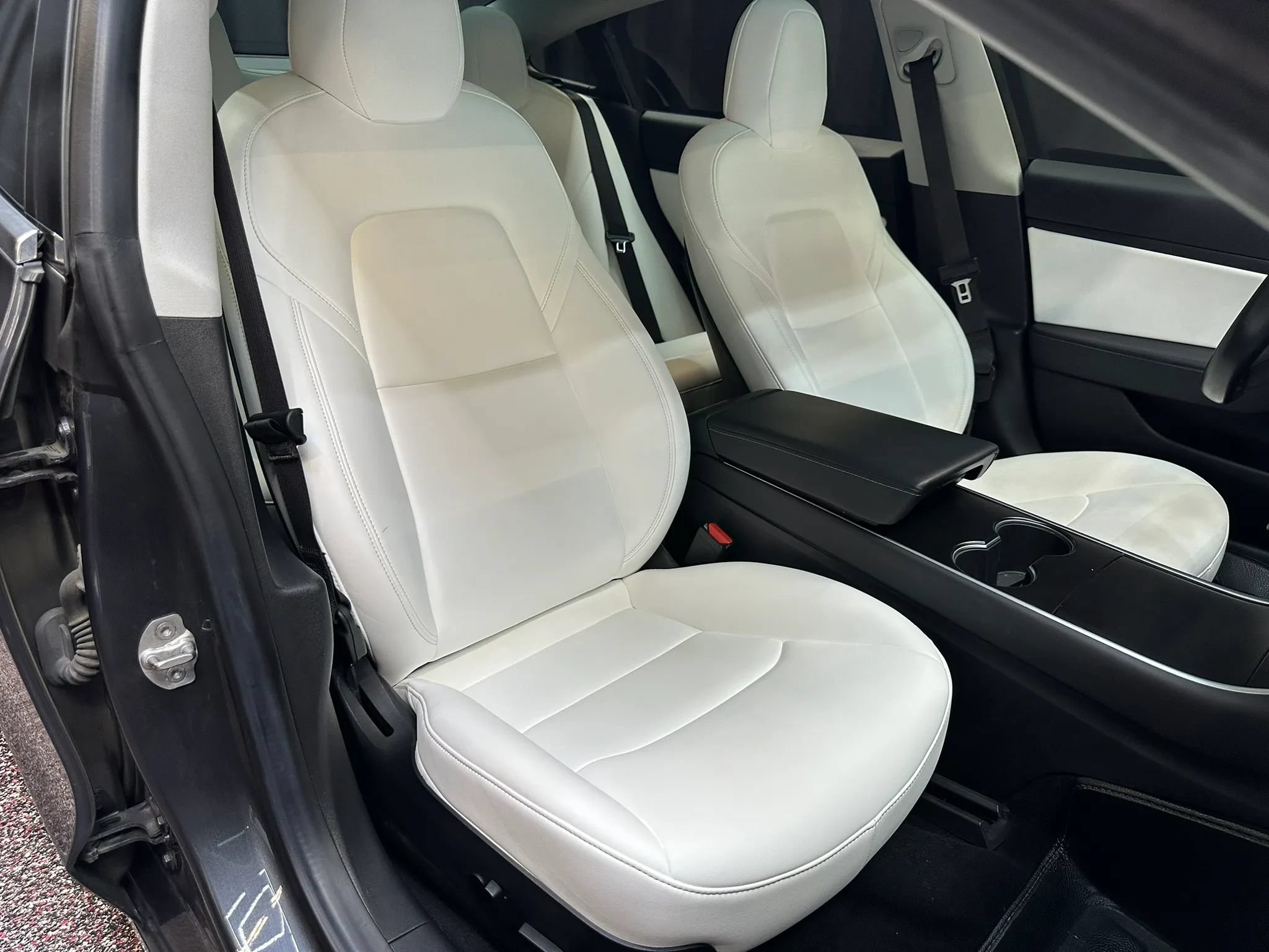 Used 2018 Tesla Model 3 Long Range AWD/4WD image 33