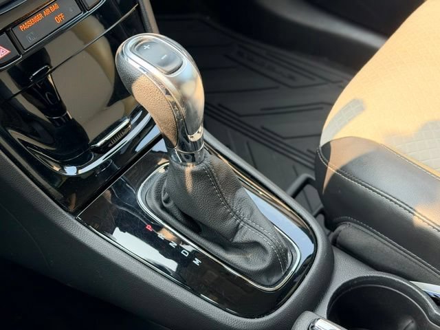 Used 2019 Buick Encore Preferred AWD/4WD image 17