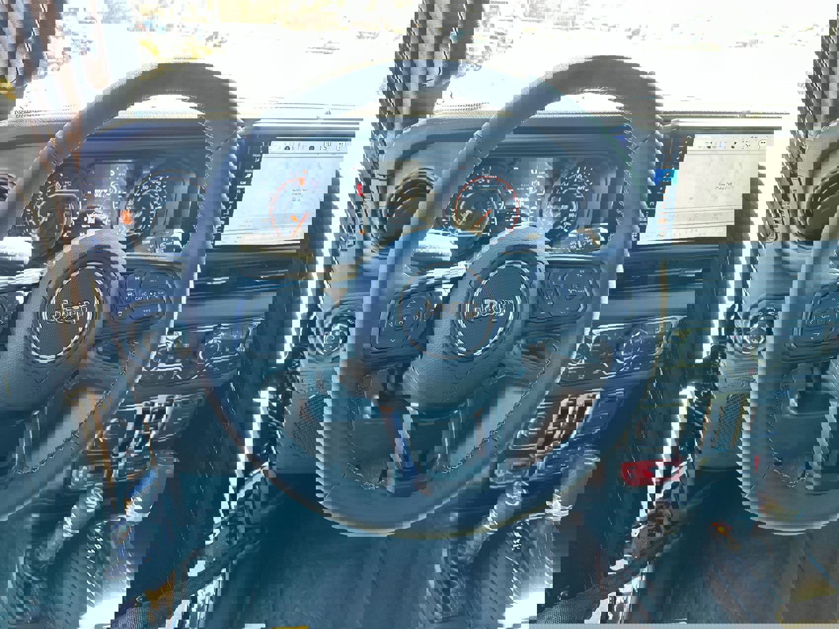 Used 2025 Jeep Gladiator Mojave image 14