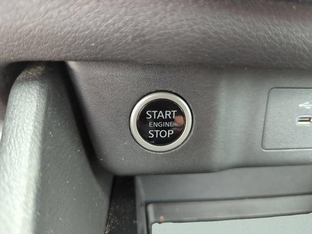 Certified 2023 Nissan Rogue SV FWD image 41