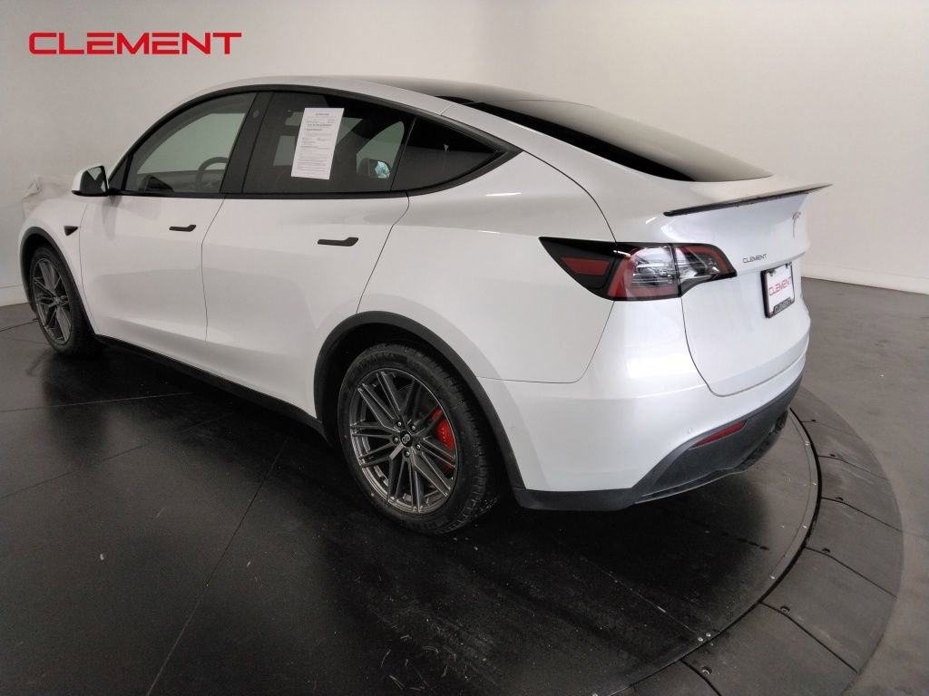 Used 2022 Tesla Model Y Performance image 7