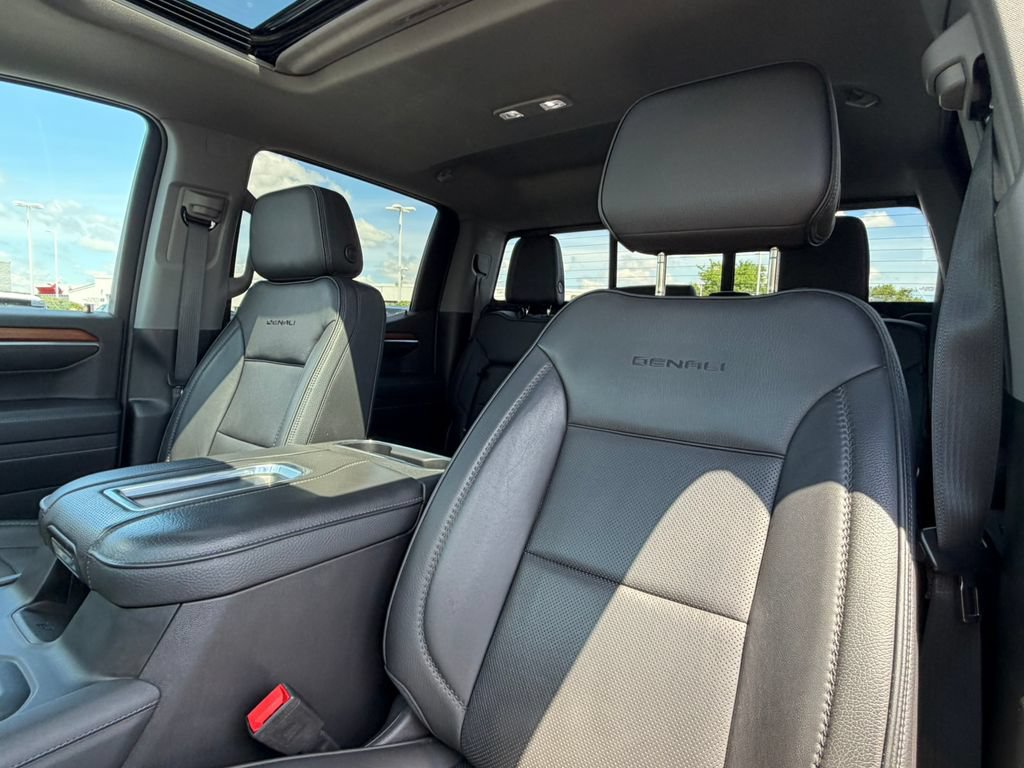 Used 2022 GMC Sierra 1500 Denali AWD/4WD image 29