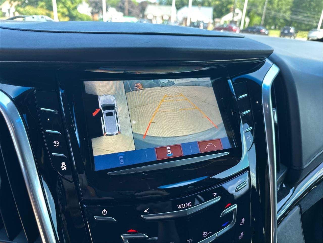 Used 2019 Cadillac Escalade ESV Platinum AWD/4WD image 35