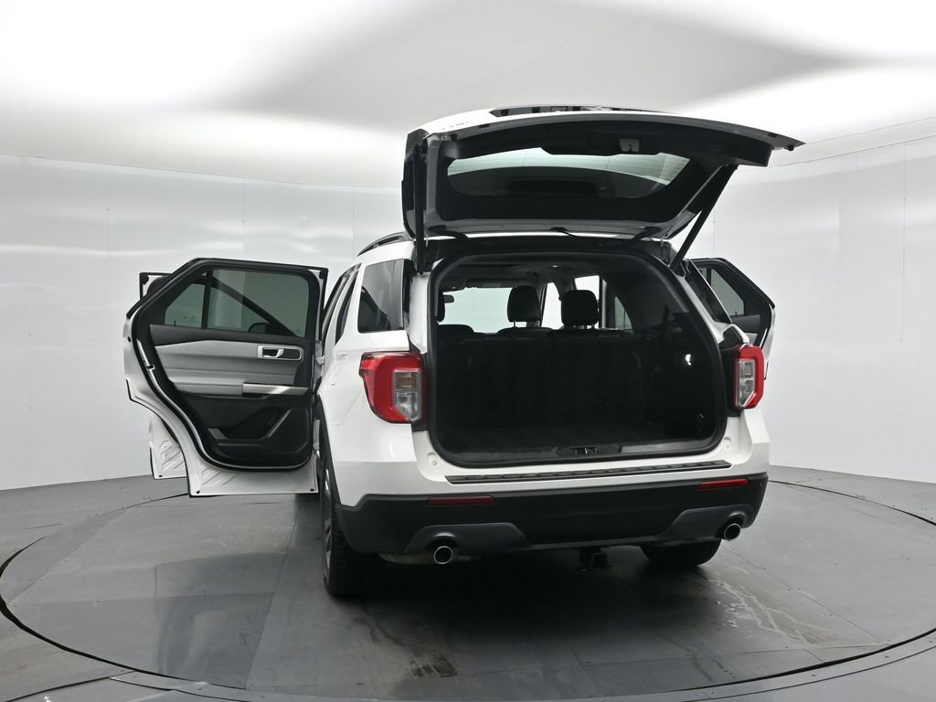 Certified 2023 Ford Explorer XLT w/ Equipment Group 202A image 36