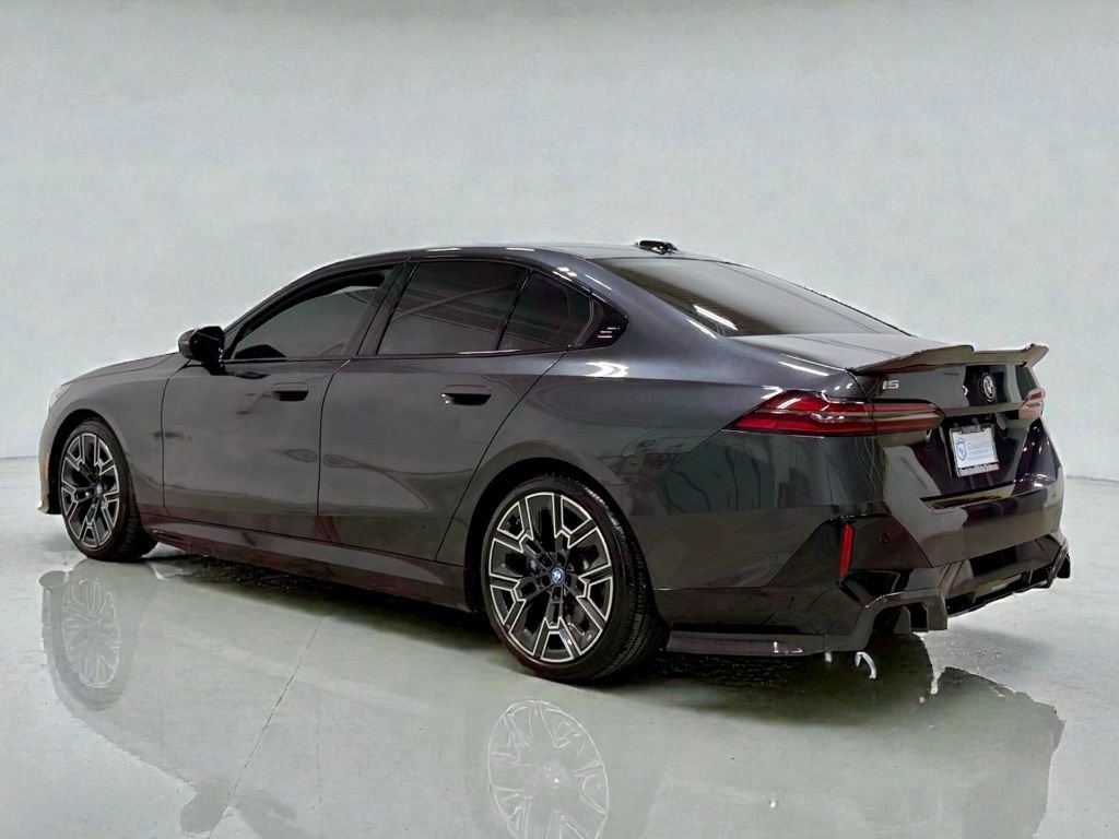 Used 2025 BMW i5 xDrive40 w/ M Sport Package image 25
