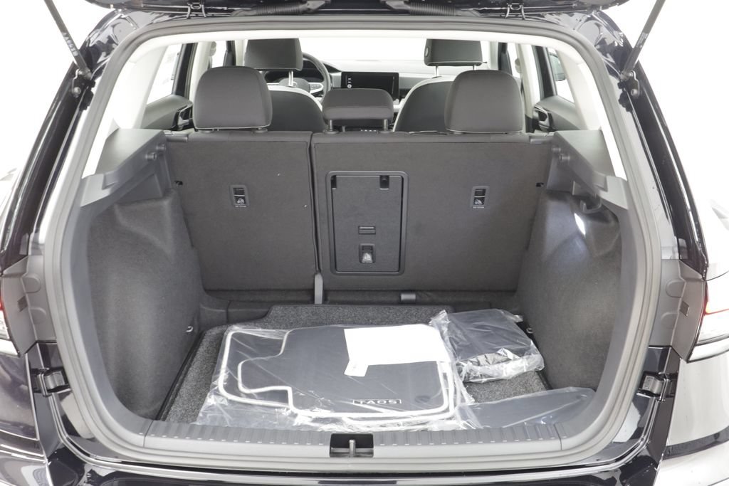 New 2026 Volkswagen Taos S FWD image 18