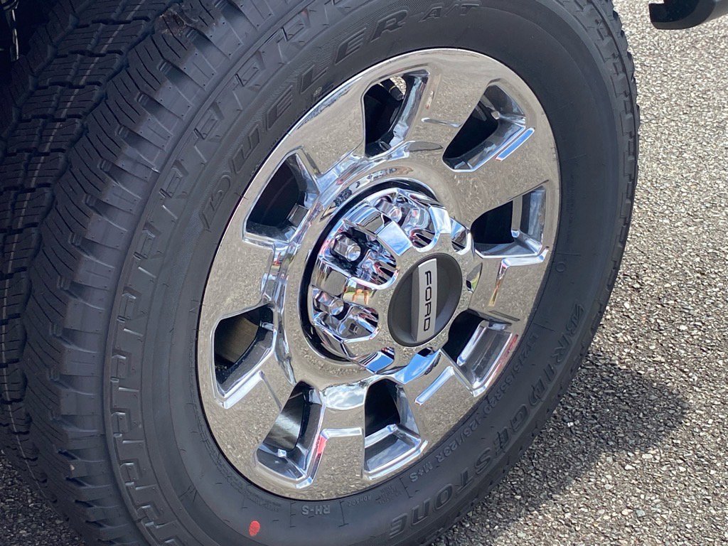 New 2026 Ford F250 Lariat w/ Chrome Package image 17
