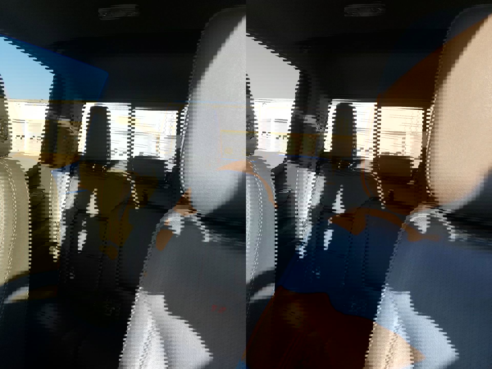 Used 2024 GMC Sierra 1500 SLT w/ SLT Premium Plus Package image 29