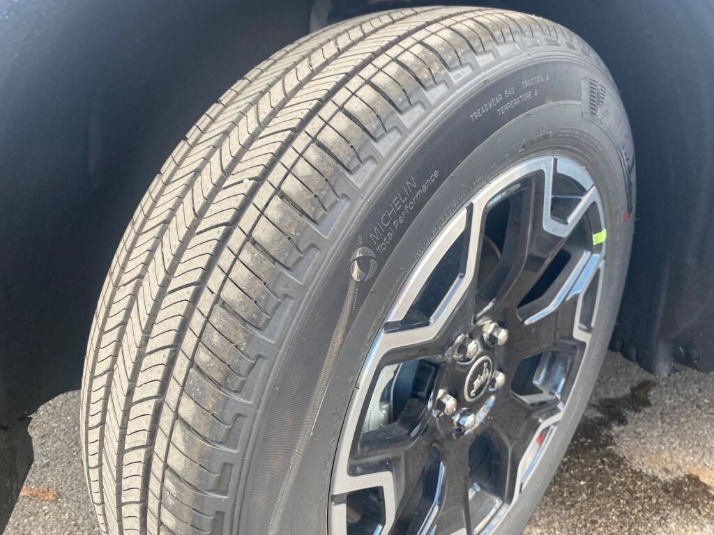 New 2025 Ford Bronco Sport Outer Banks w/ Outer Banks Tech Package+ image 23