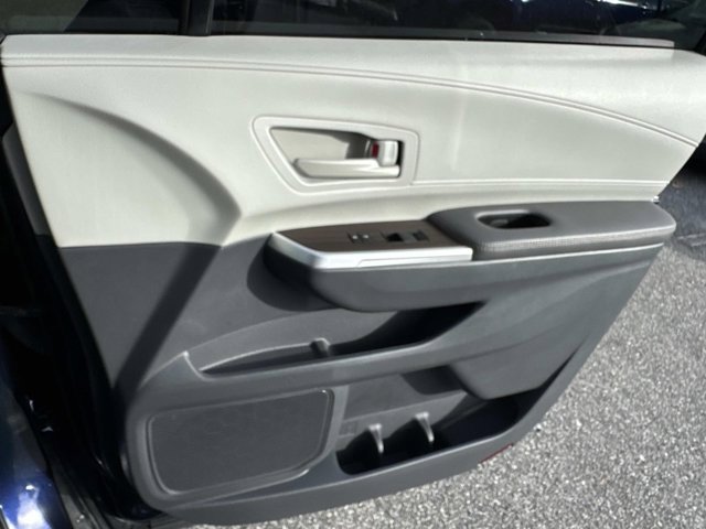 Certified 2023 Toyota Sienna LE w/ LE Plus Package image 14