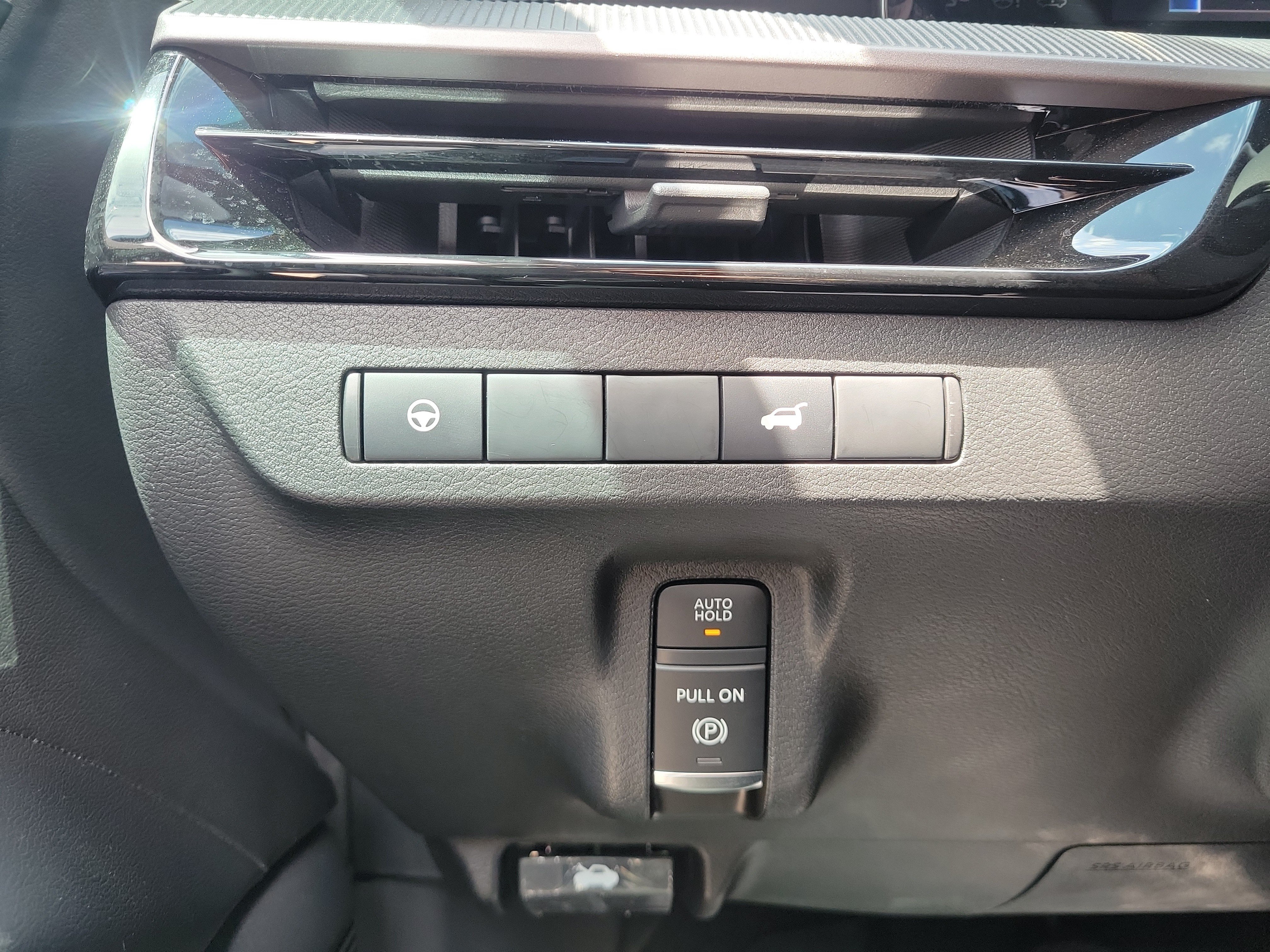 Certified 2025 Nissan Murano SV AWD/4WD image 32