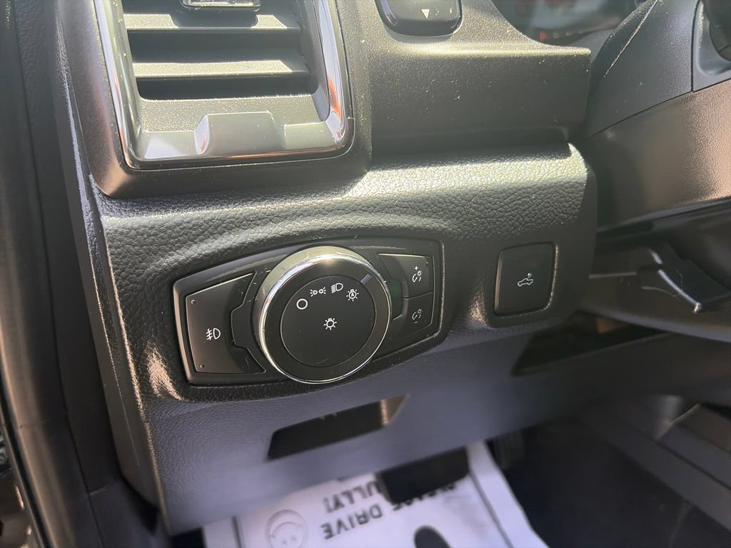 Used 2022 Ford Ranger XLT w/ Equipment Group 301A Mid AWD/4WD image 17