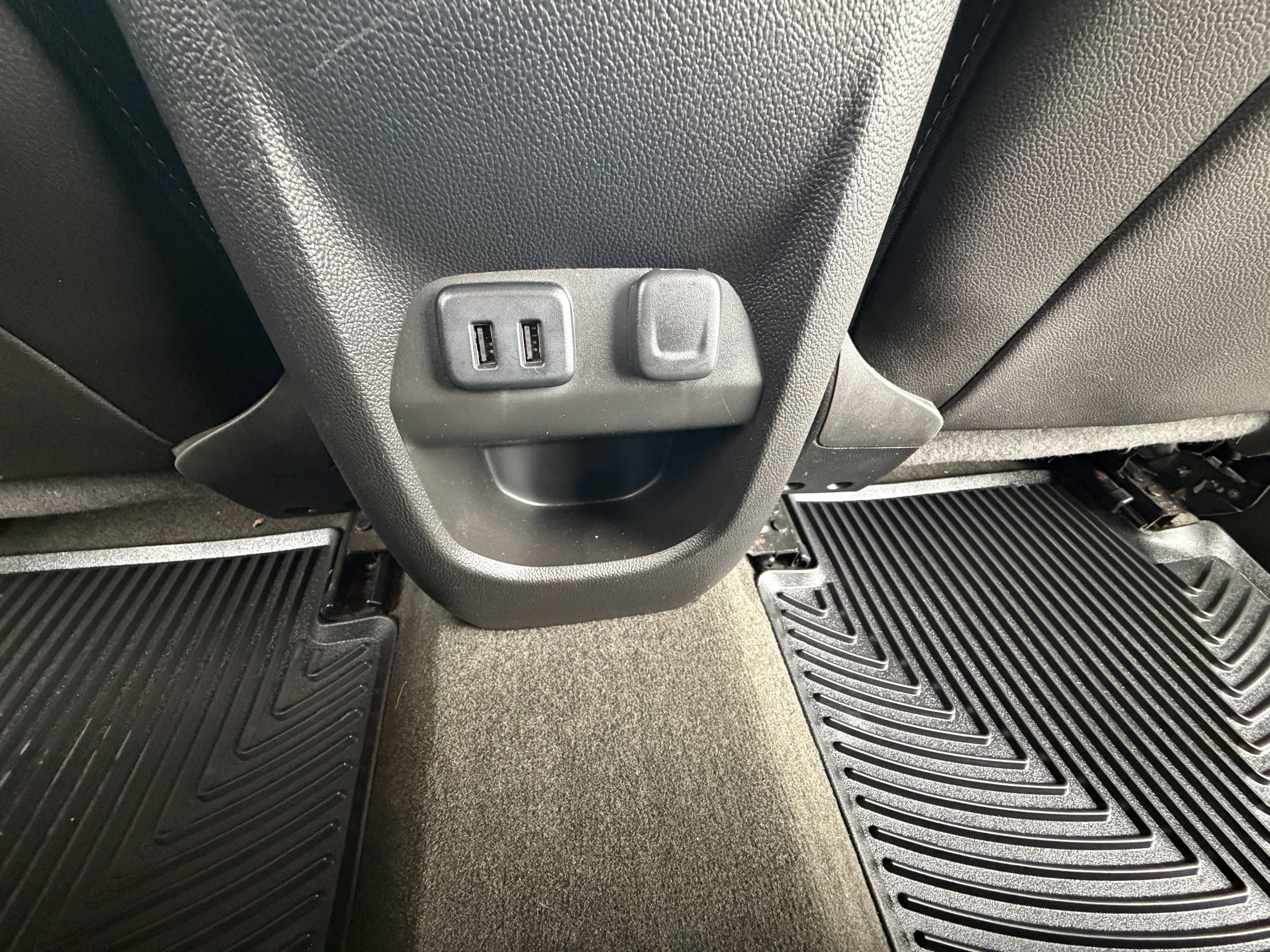 Used 2016 Chevrolet Colorado LT w/ Luxury Package, Chrome image 11