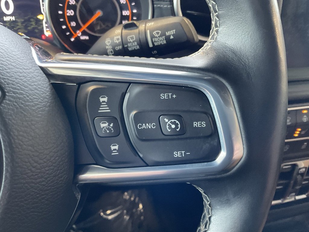 Used 2020 Jeep Wrangler Unlimited Sahara image 13