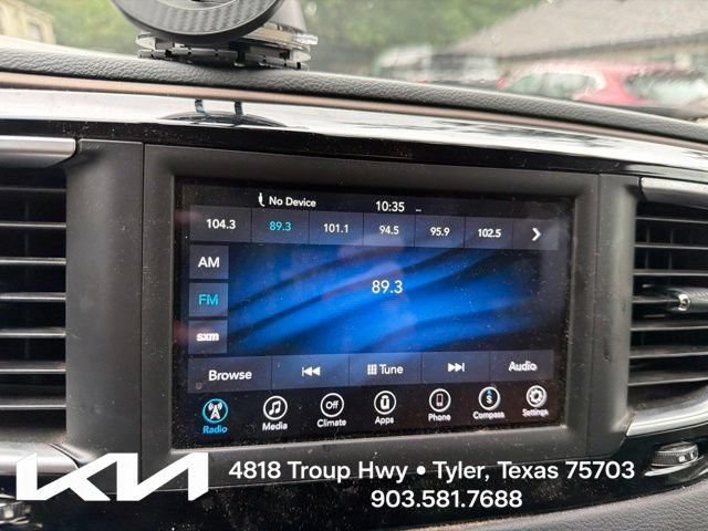 Used 2018 Chrysler Pacifica Touring Plus w/ Tire & Wheel Group FWD image 18