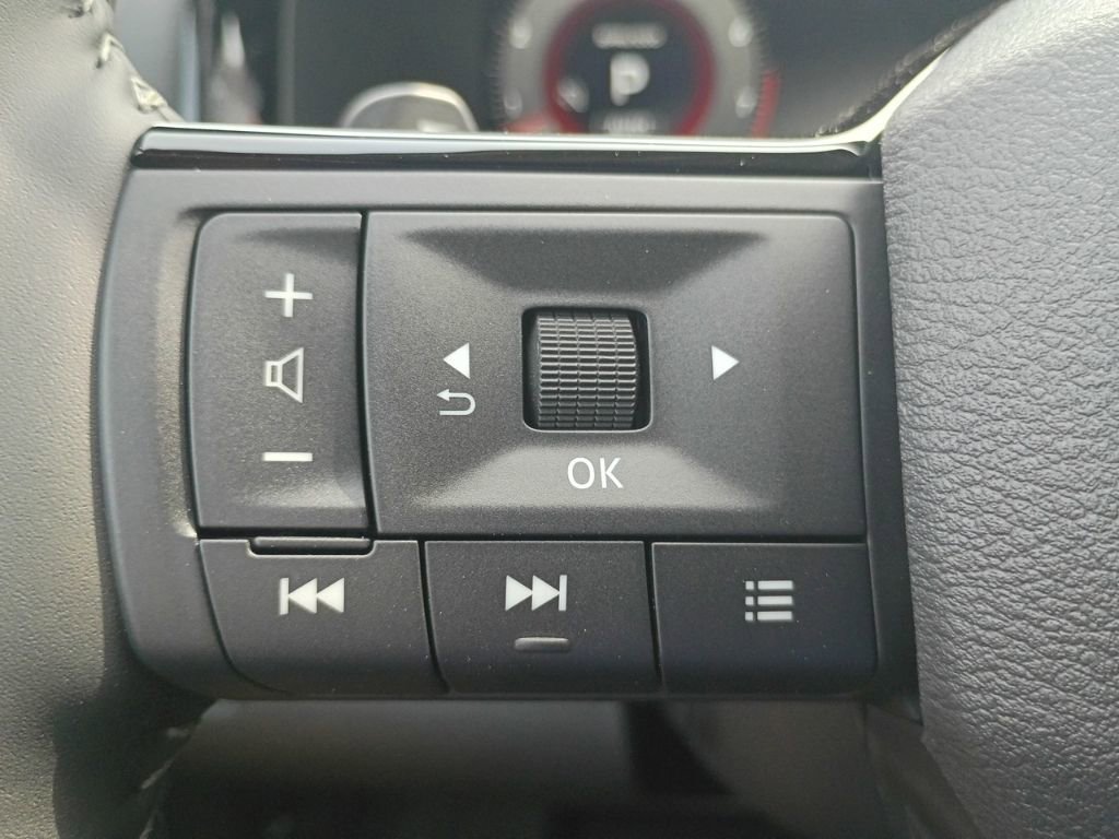 New 2026 Nissan Pathfinder Platinum image 11