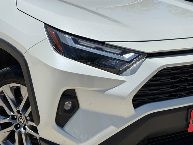 Used 2022 Toyota RAV4 XLE Premium FWD image 3