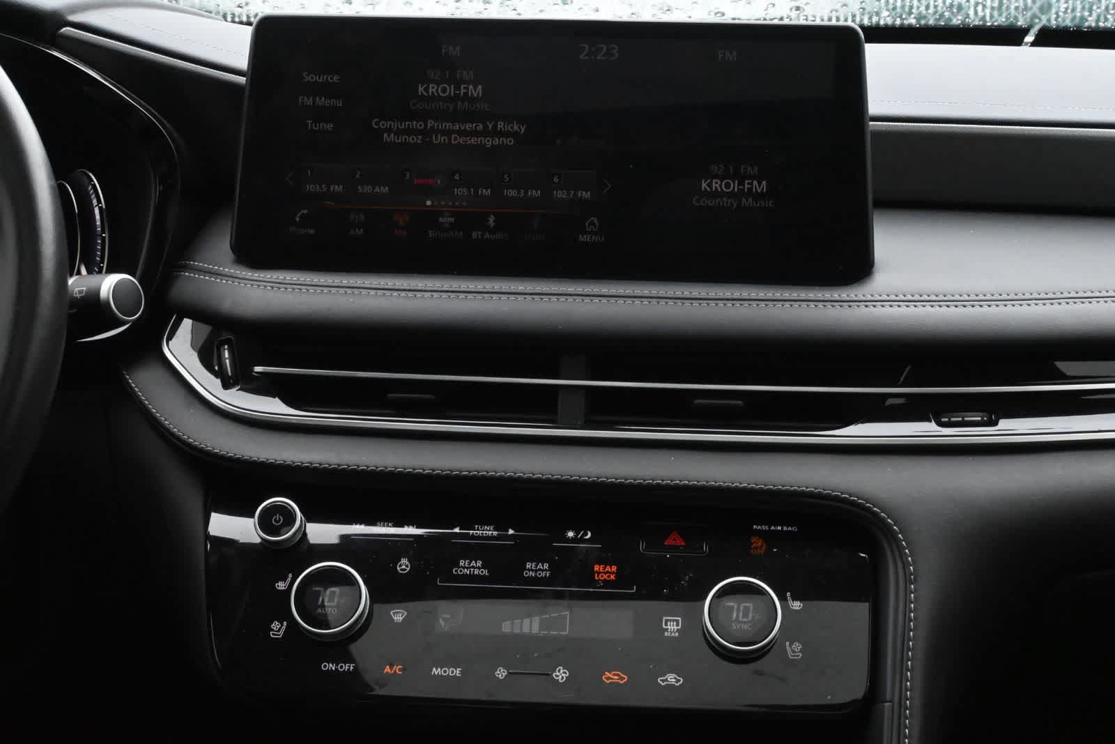 Certified 2023 INFINITI QX60 Luxe w/ Performance Audio Package AWD/4WD image 12