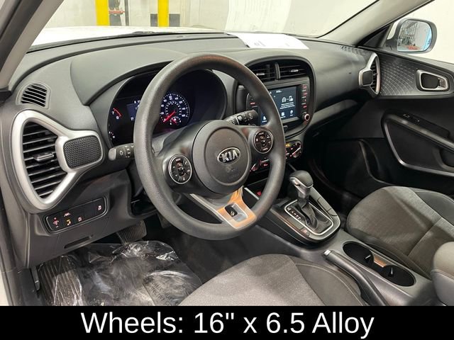 Used 2020 Kia Soul S FWD image 19