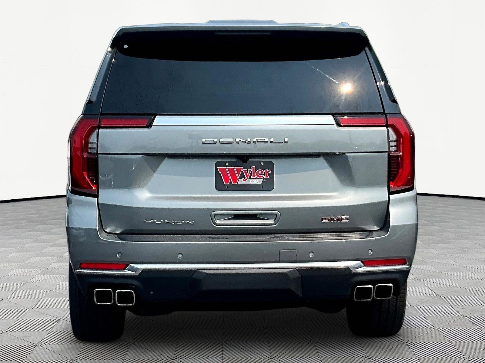Used 2026 GMC Yukon Denali w/ Sun & Power Step Package AWD/4WD image 5