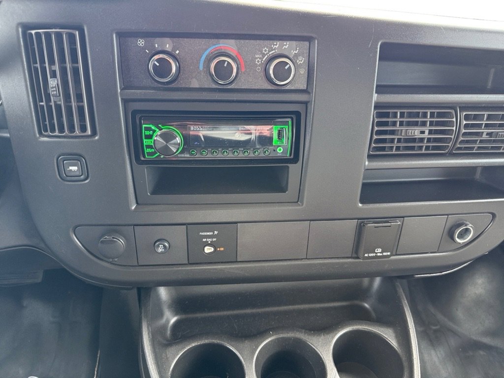 Used 2018 Chevrolet Express 3500 image 14