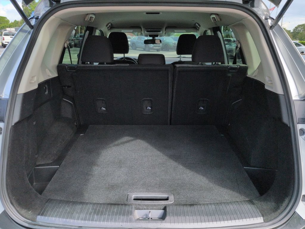 Used 2022 Nissan Rogue SV FWD image 13