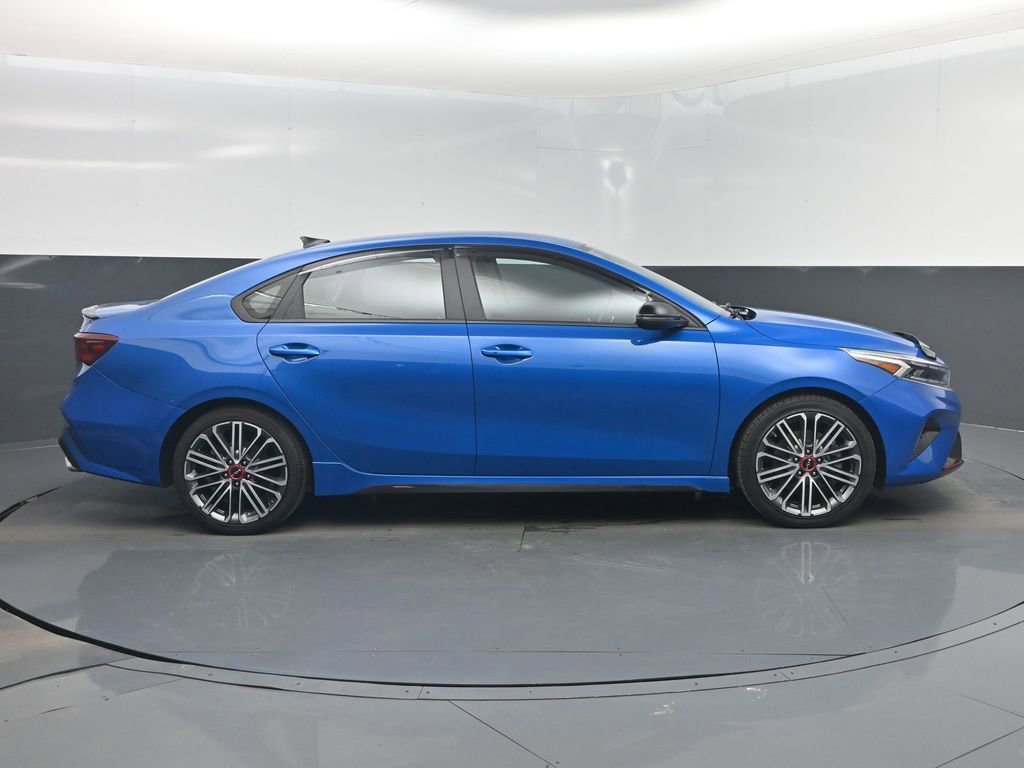 Used 2023 Kia Forte GT image 2