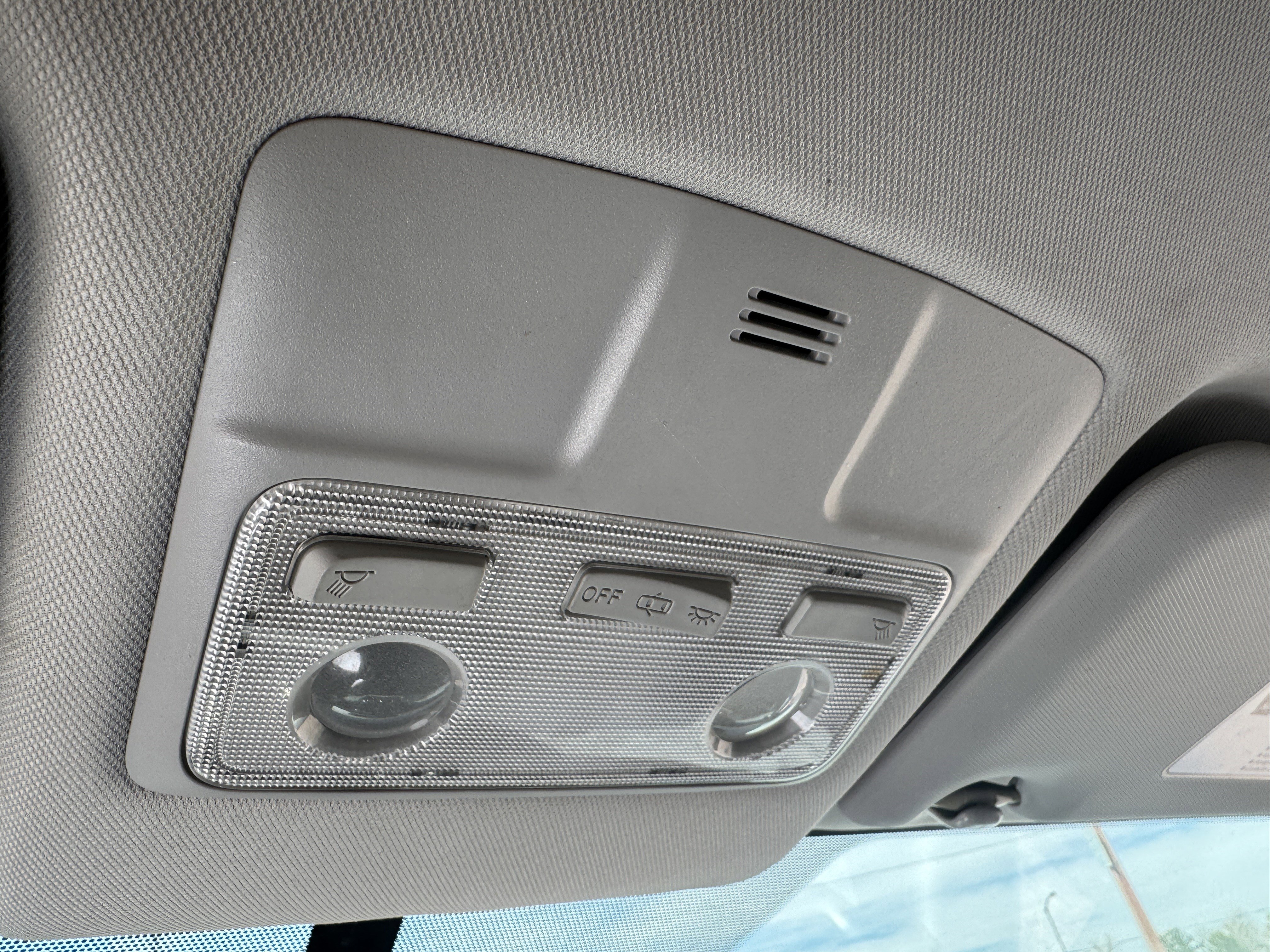 Used 2013 Toyota RAV4 LE image 30