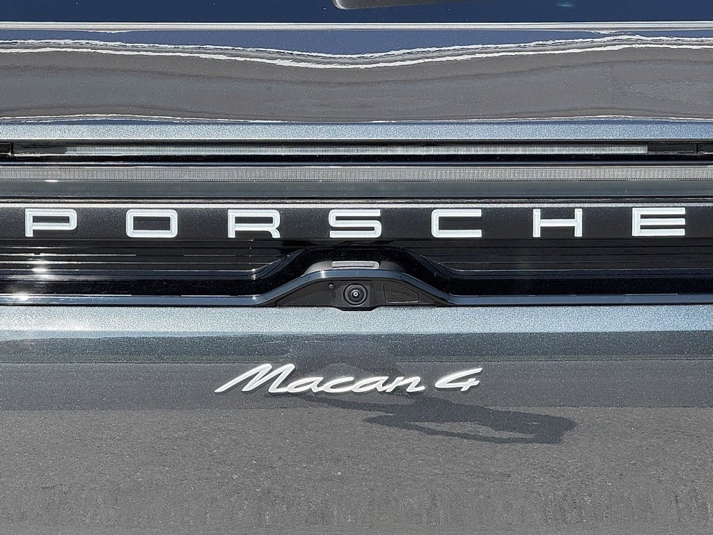 New 2024 Porsche Macan 4 Electric image 24