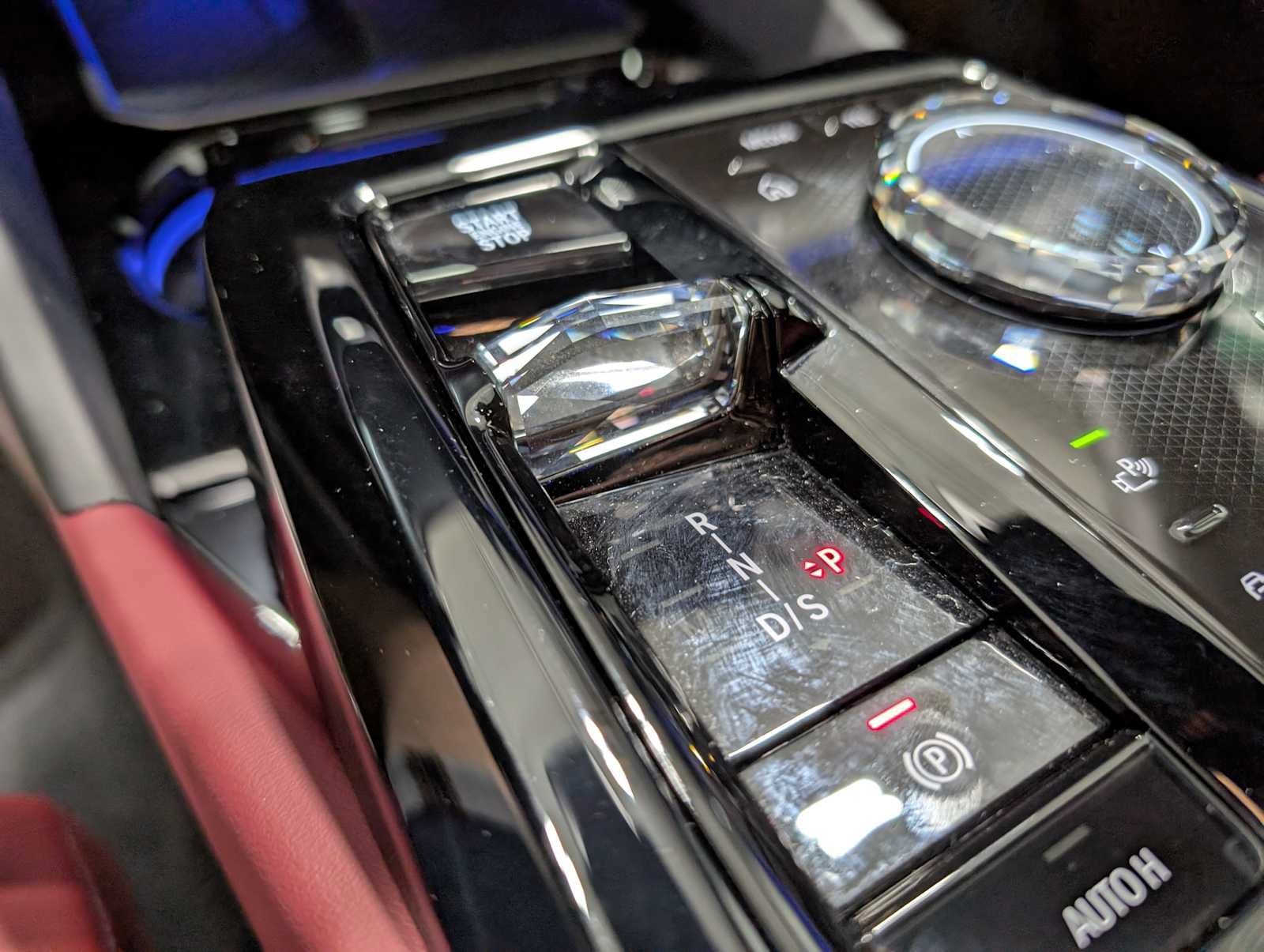 Used 2025 BMW 540i xDrive w/ Executive Package image 28